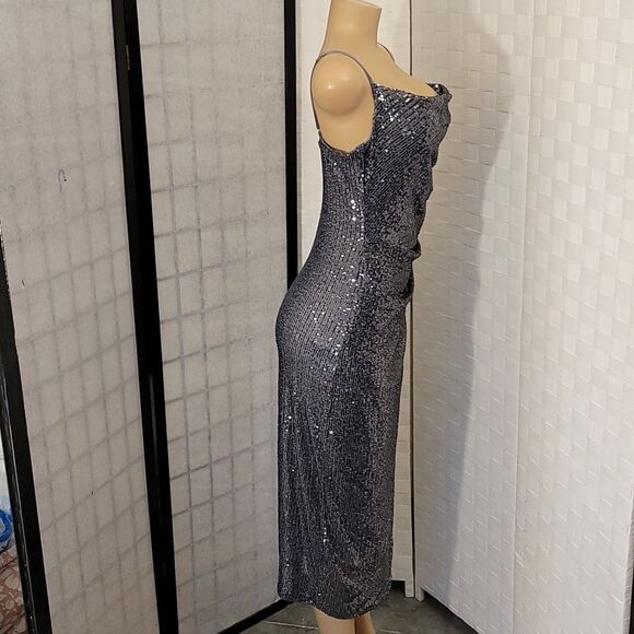 BRAND NEW LAUNDRY by SHELLI SEGAL CROWL NECK SLEEVELESS SEQUIN DRESS - Picture 8 of 16